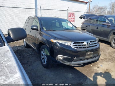 TOYOTA HIGHLANDER 2013