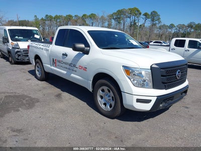 Nissan Titan 2022