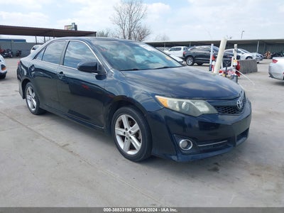 TOYOTA CAMRY 2013