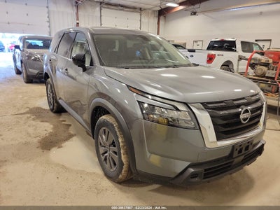 Nissan Pathfinder 2024