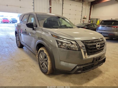 Nissan Pathfinder 2024