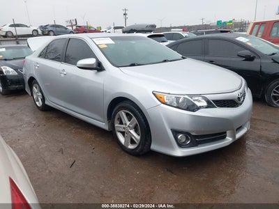 TOYOTA CAMRY 2012