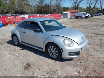 VOLKSWAGEN BEETLE 2016