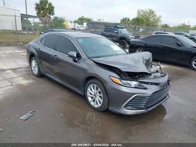 Toyota Camry 2021