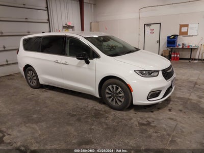 Chrysler Pacifica 2024
