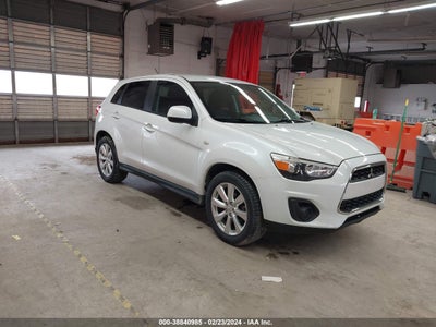 Mitsubishi Outlander sport 2015