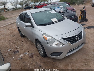 Nissan Versa 2016