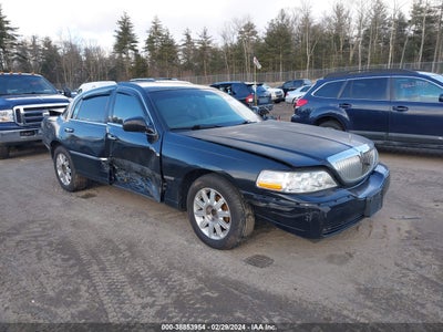 Lincoln Town car 2011