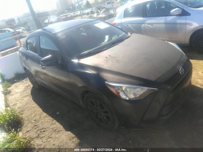 Scion Ia 2016