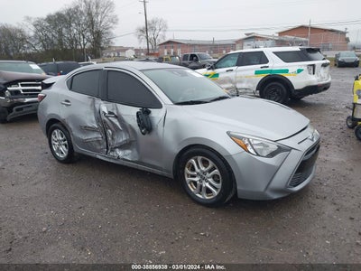 Scion Ia 2016