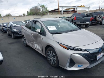 Toyota Prius prime 2021
