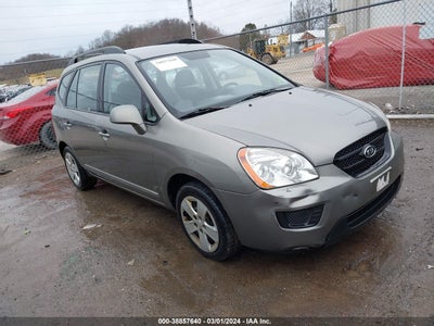 Kia Rondo 2009