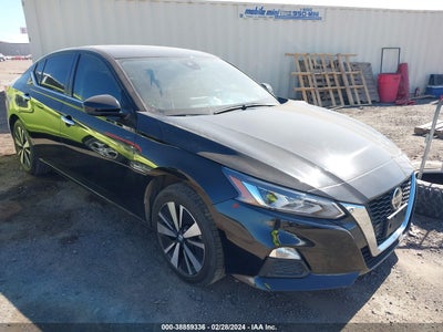 Nissan Altima 2022