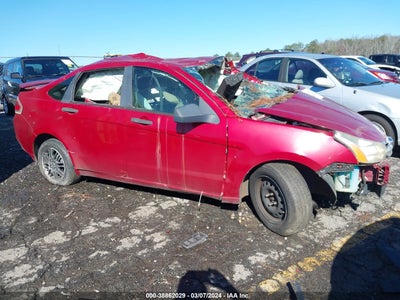 FORD FOCUS SE 2010