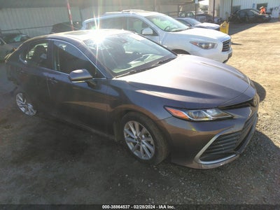 TOYOTA CAMRY 2021