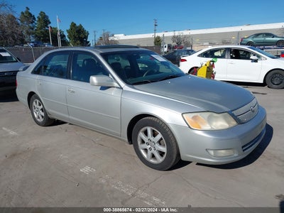 Toyota Avalon 2001