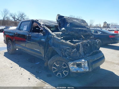 TOYOTA TUNDRA 2017