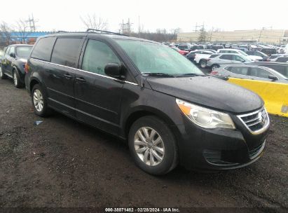Volkswagen Routan 2014