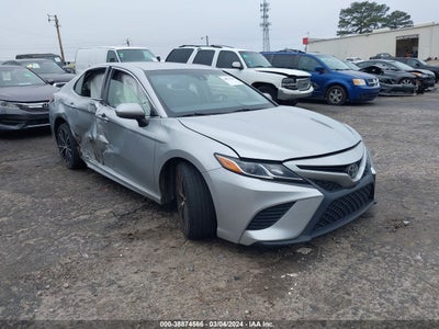 TOYOTA CAMRY 2018