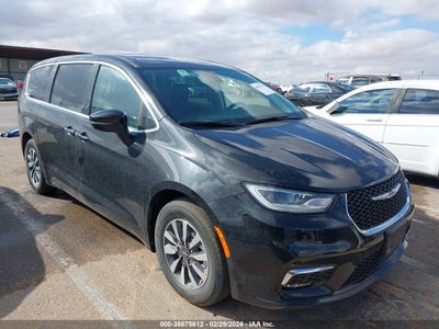 CHRYSLER PACIFICA HYBRID 2023
