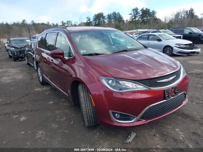 CHRYSLER PACIFICA 2017