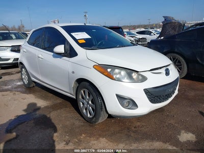 Mazda 2 2014