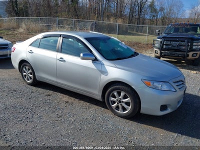 Toyota Camry 2011