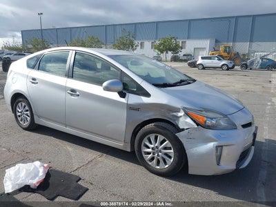 Toyota Prius plug-in 2012