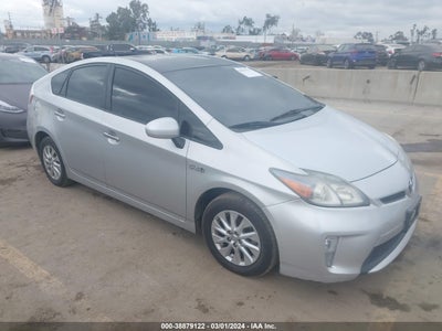 Toyota Prius plug-in 2013