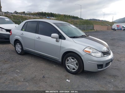 NISSAN VERSA 2011