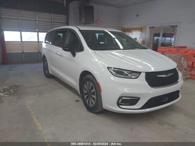Chrysler Pacifica 2024