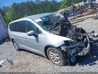 CHRYSLER VOYAGER 2023