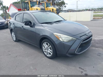 Scion Ia 2016