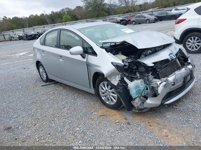 TOYOTA PRIUS PLUG-IN 2014