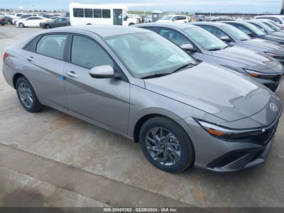Hyundai Elantra 2024