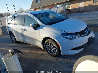 CHRYSLER PACIFICA 2017