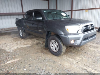 TOYOTA TACOMA 2015