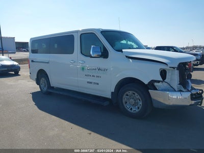 Nissan Nv passenger nv3500 hd 2016