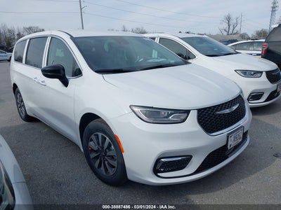 Chrysler Pacifica 2024