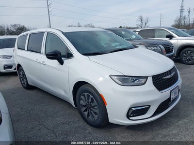 Chrysler Pacifica 2024