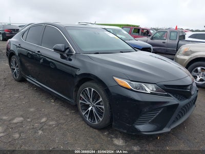 TOYOTA CAMRY 2019