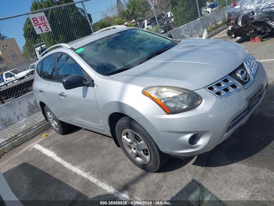 Nissan Rogue select 2015