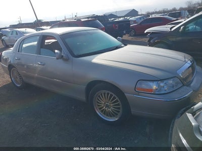 Lincoln Town car 2004