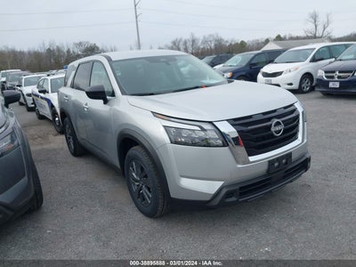 Nissan Pathfinder 2024