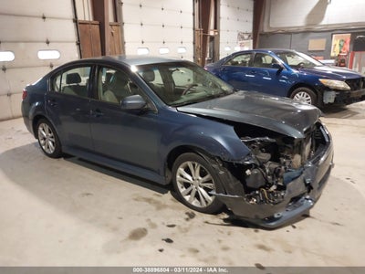 Subaru Legacy 2014