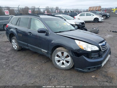 SUBARU OUTBACK 2011