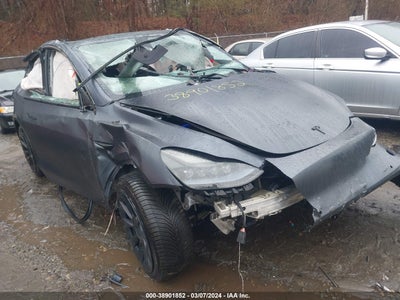 Tesla Model y 2022