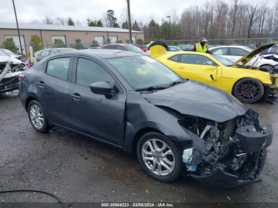 Scion Ia 2016