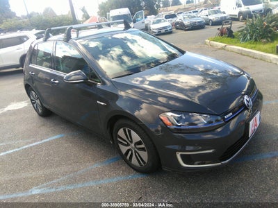 Volkswagen E-Golf 2015