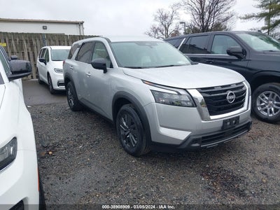 Nissan Pathfinder 2024